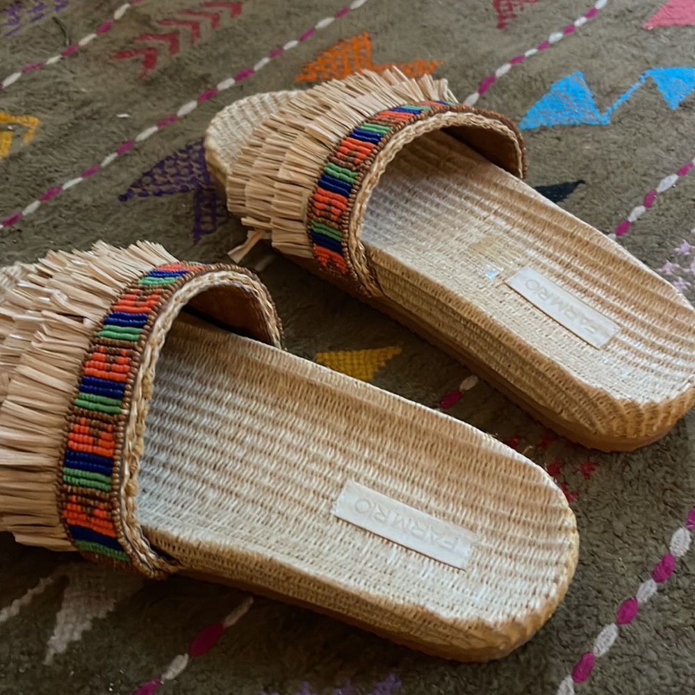 Farm Rio Beaded Fringe Slide Sandal - EUC - Picture 2 of 4